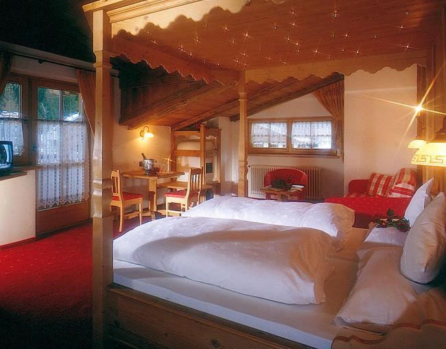 Hotel Garni San Nicolo Поцца-ди-Фасса Экстерьер фото